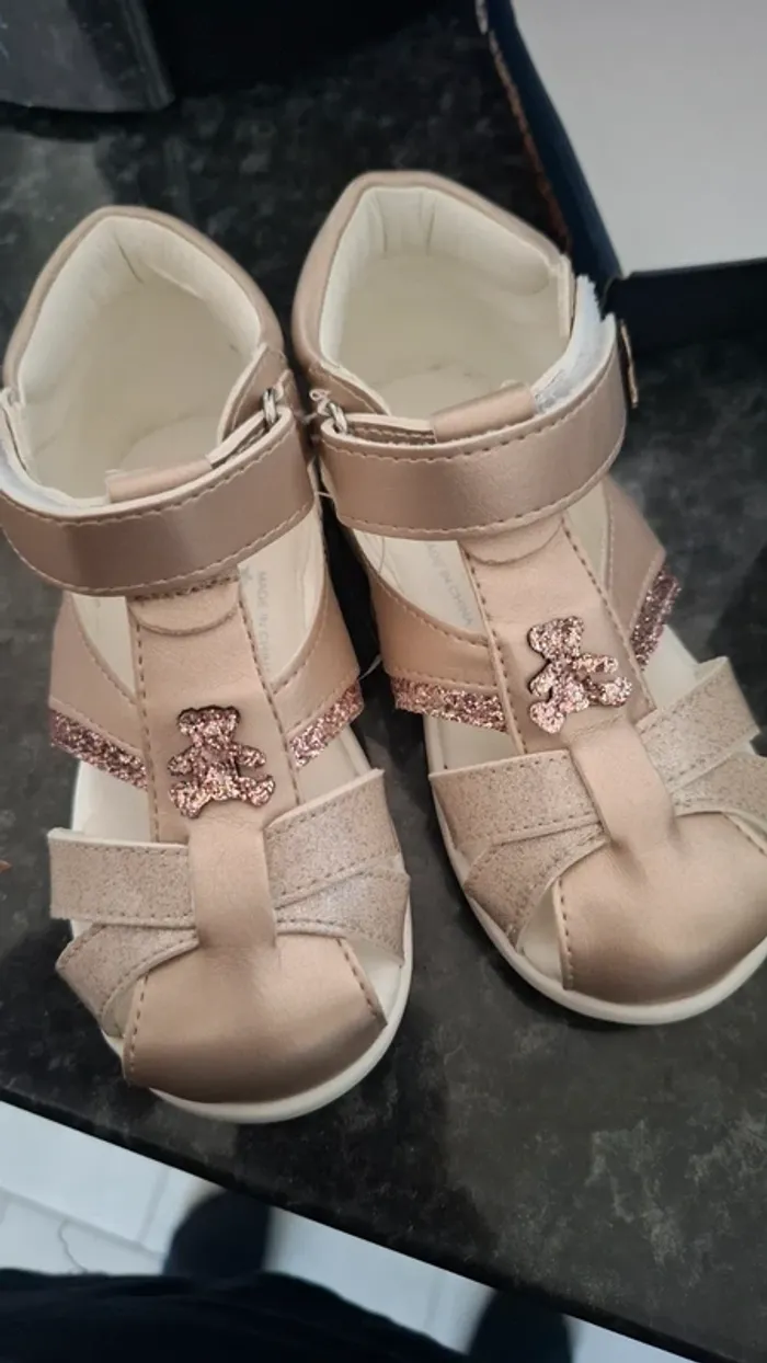 Chaussure 24 - photo numéro 5