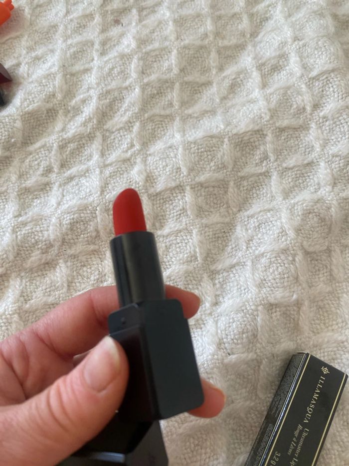 Rouge à lèvres illamasqua - photo numéro 3