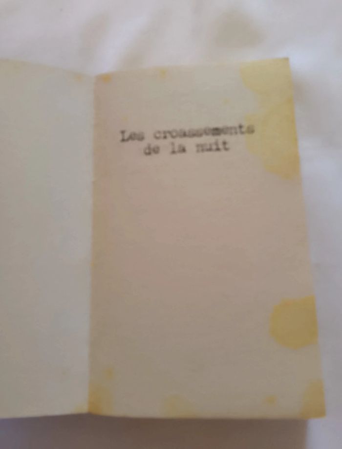 Livre: prisonnière a Téhéran - photo numéro 8