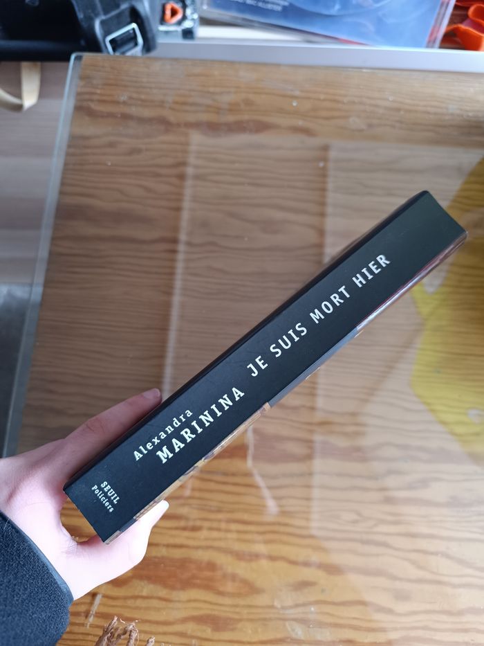 Je suis mort hier - Alexandra Marinina - photo numéro 3