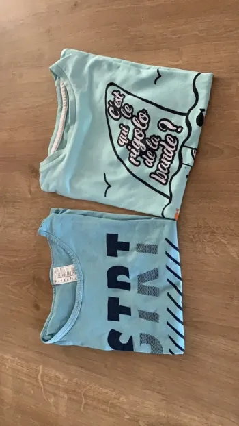 Lot 2 T shirts