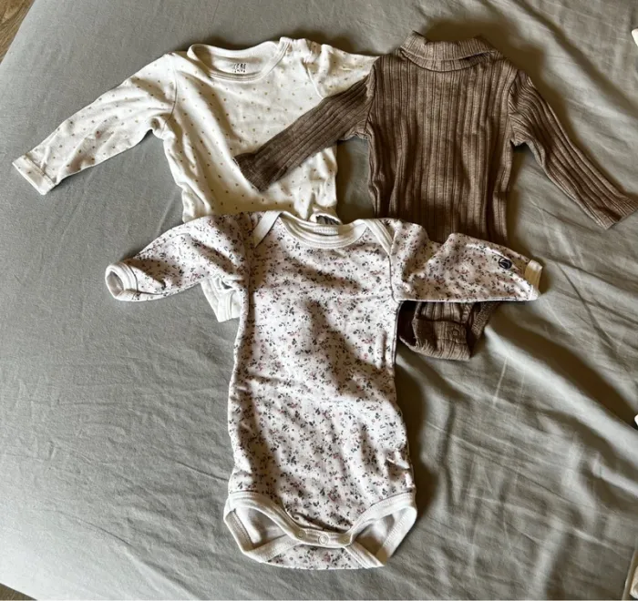 🐧 Lot de 7 bodies bébé 3M – Imprimés, messages & unis - photo numéro 2