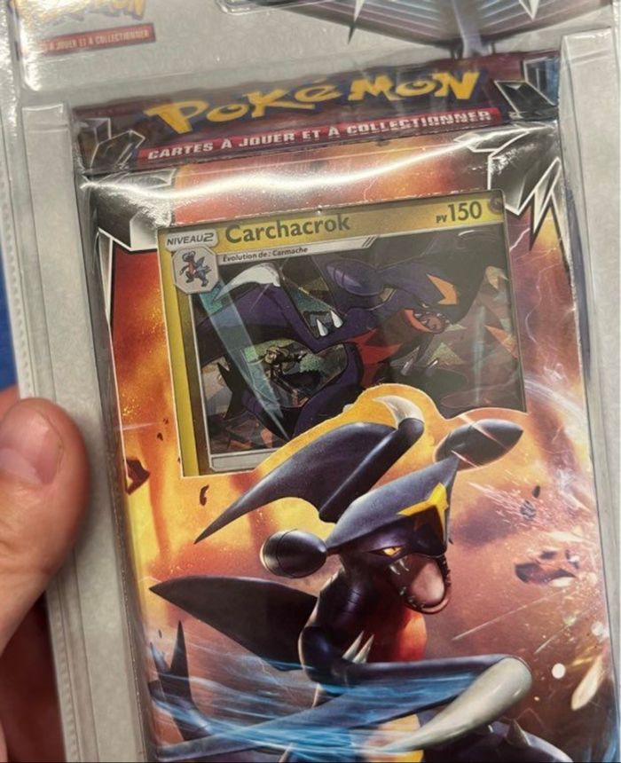 Deck Pokémon S&L Ultra Prisme Carchakrok - photo numéro 3