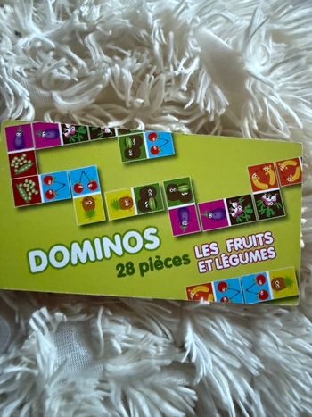 Dominos fruit