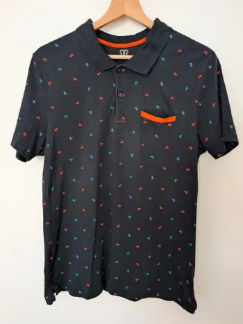 Polo à motifs
