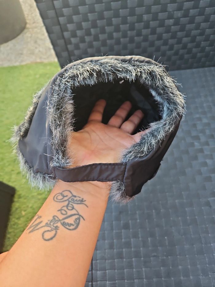 Bonnet - photo numéro 3