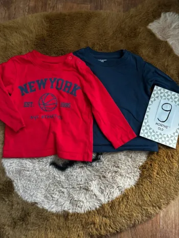 Lot tee shirt rouge/bleu basket Primark t.9m