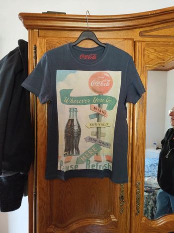 T-shirt Coca cola taille S