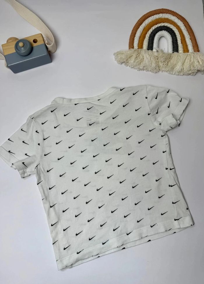 T-shirt Nike bébé garçon taille 86-92 cm très bon état - photo numéro 3