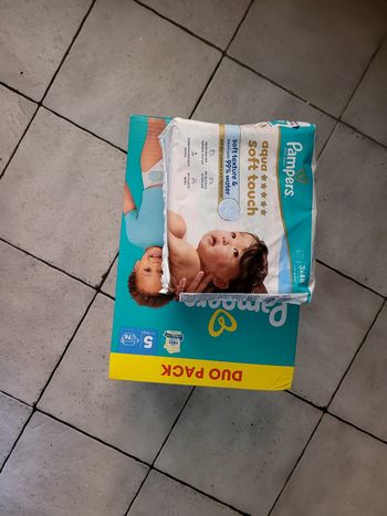 Lot pampers 