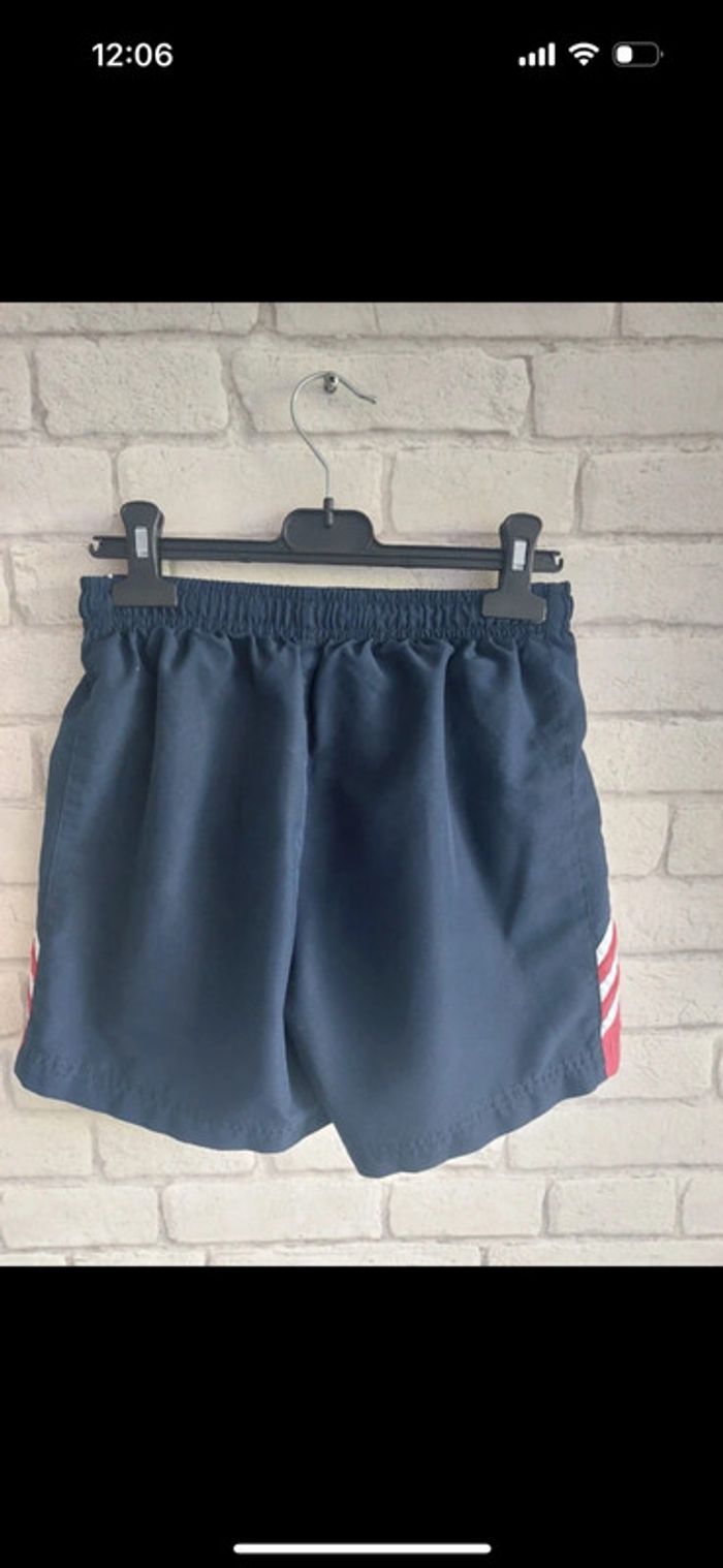 Short de bain Adidas taille 10 ans - photo numéro 2