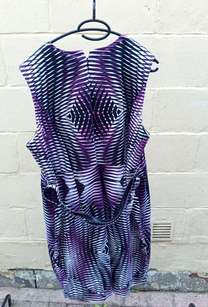 Robe à motifs taille 22 UK - photo numéro 2
