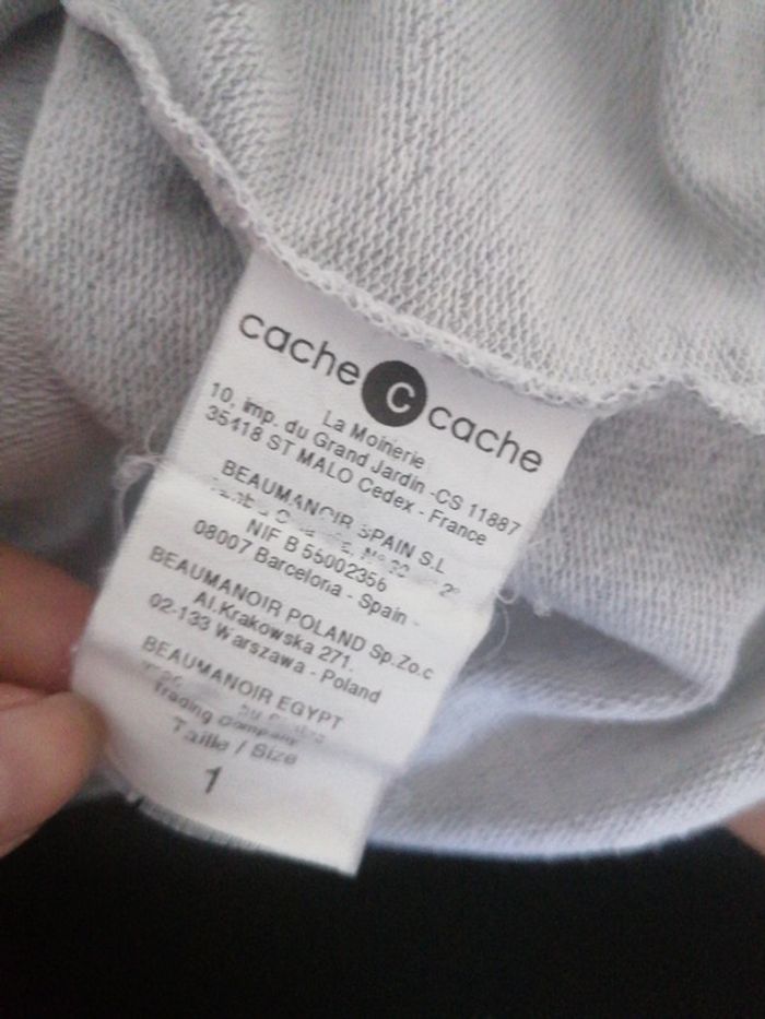 Haut a capuche cache cache 1 G - photo numéro 5