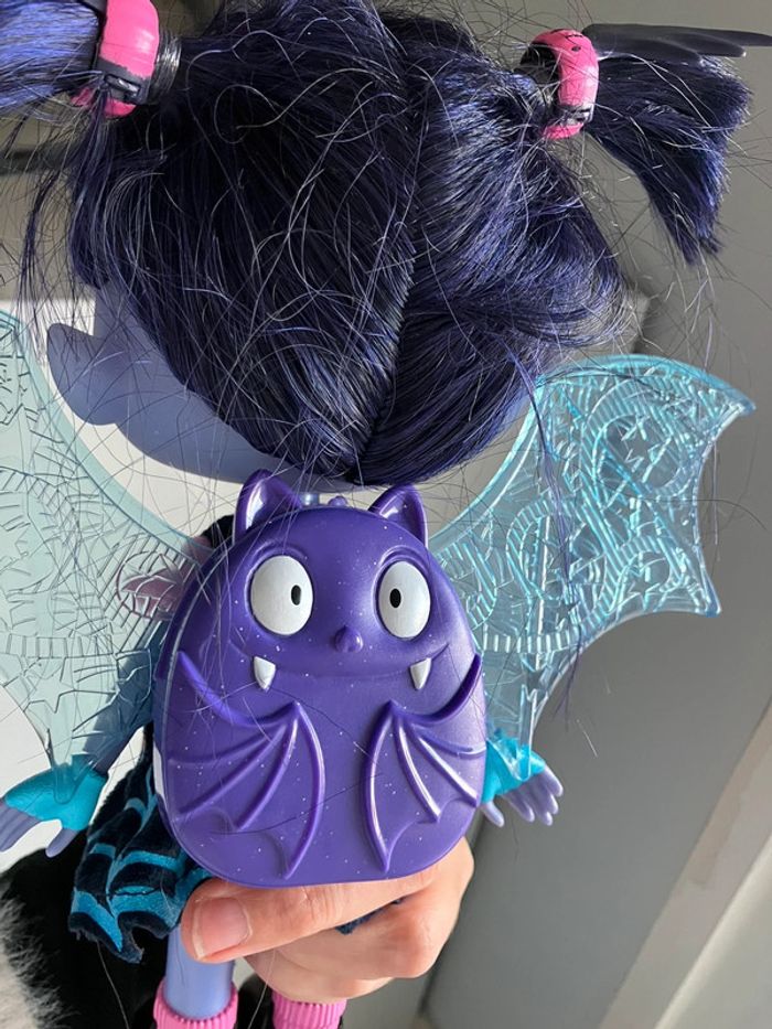 Poupée vampirina Disney 26 cm’ - photo numéro 7