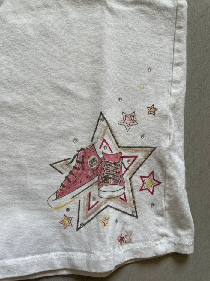 T-shirt fille blanc NKY - motif baskets et étoiles - Taille 6 ans - photo numéro 2
