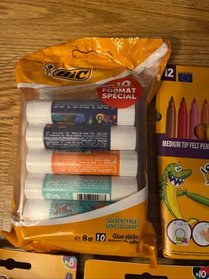 Lot de 11 fournitures scolaires - photo numéro 2