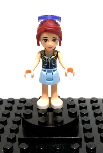 LEGO Friends - Mia, bright light blue skirt dark blue vest top