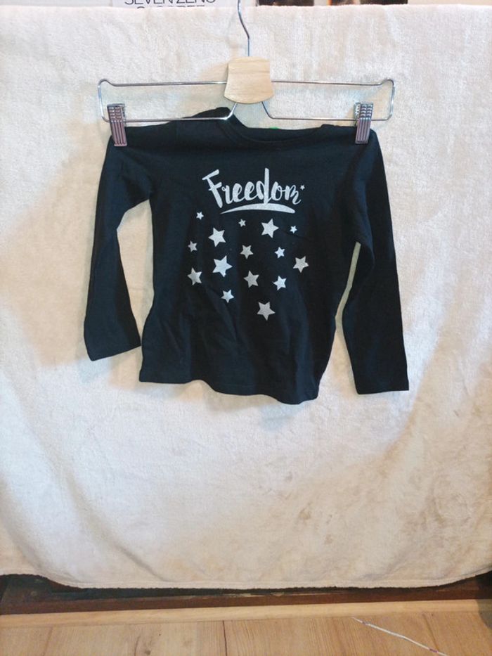 Tee-shirt enfant 3/4 ans neuf avec étiquette