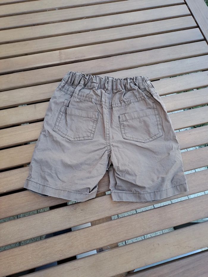 Bermuda beige foncé taille 12 mois - photo numéro 2