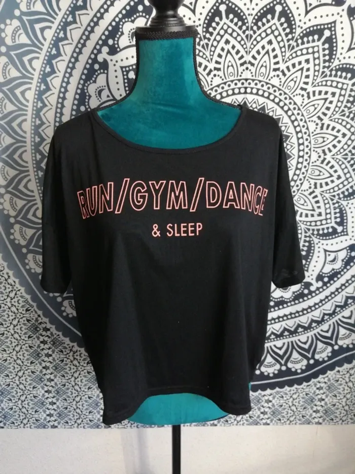 Tee-shirt de sport noir à message / gémo / (M) - photo numéro 2