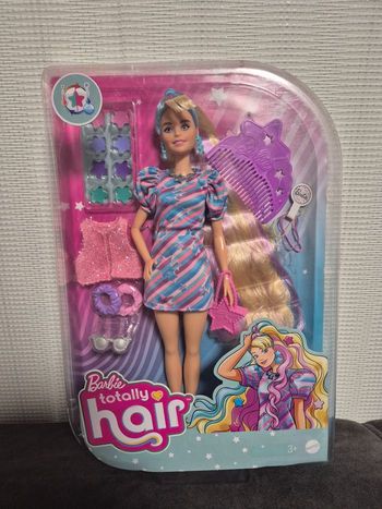 Barbie Totally hair avec accessoires