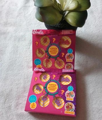 💖Lot de 2 bracelets à breloques violet et rose surprise – Neuf 💖