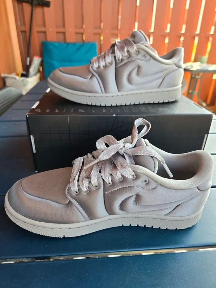 Nike air Jordan 1 low mm taille 38 neuves grises - photo numéro 3