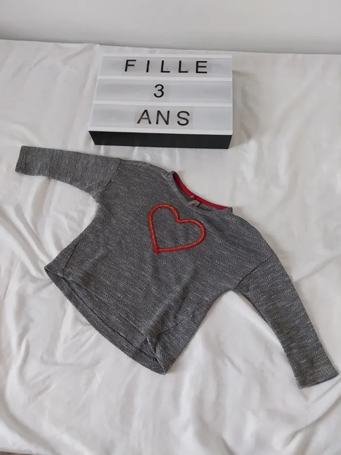 Pull fille 3 ans