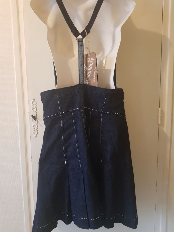 Robe / jupe salopette Fashion House – Taille 40 - photo numéro 3