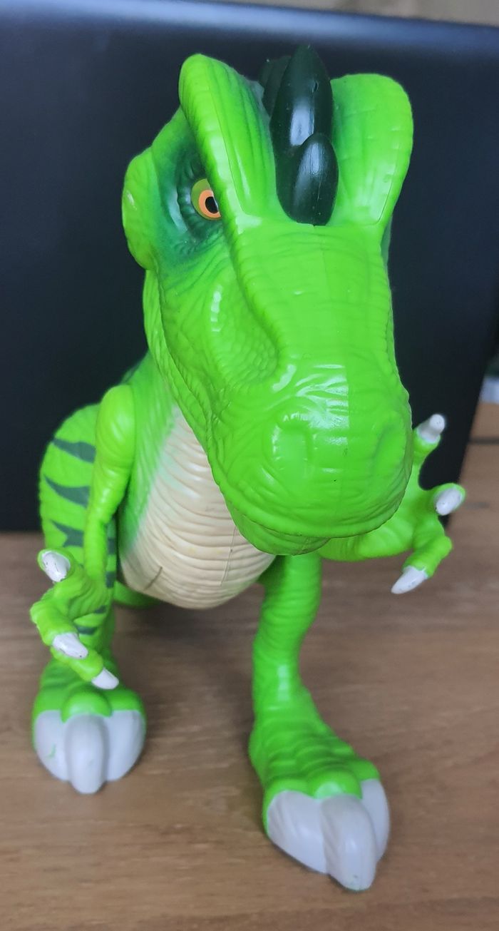 Dinosaure T-rex Jurassic World lumineux et sonore - photo numéro 2
