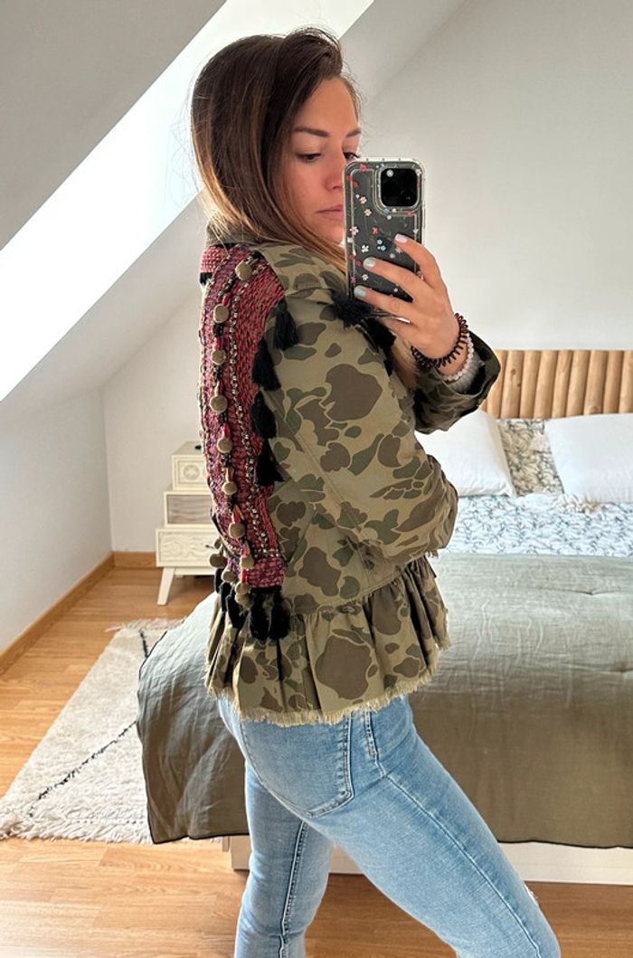 Veste militaire Zara dos en broderies 🖤