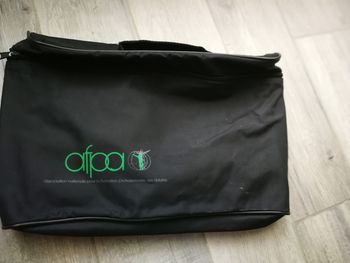 Pochette noire en tissu AFPA