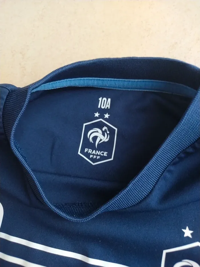 Maillot de foot équipe de France taille 10 ans Mbappe - photo numéro 3