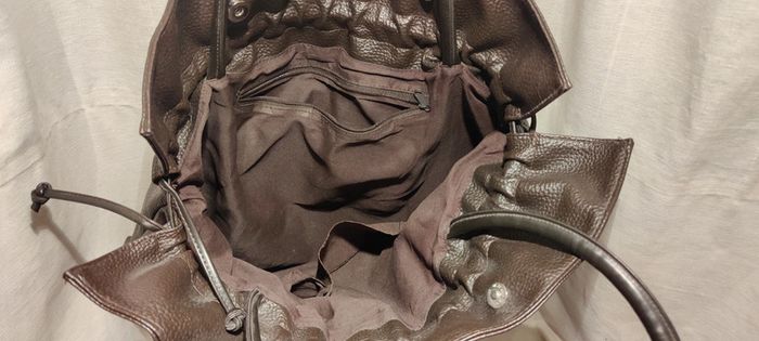 Sac noir fourre tout/sceau en cuir - photo numéro 4
