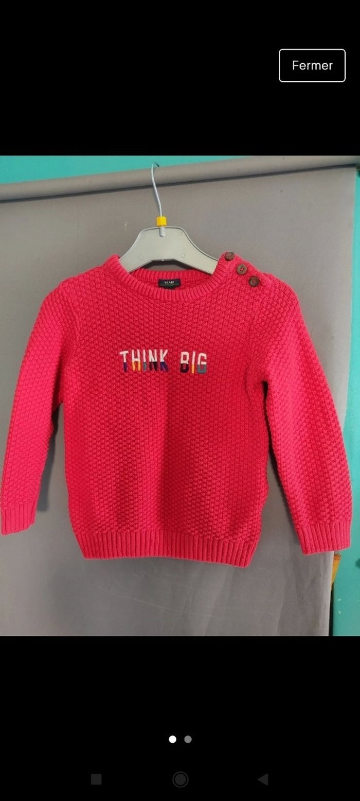 Pull rouge