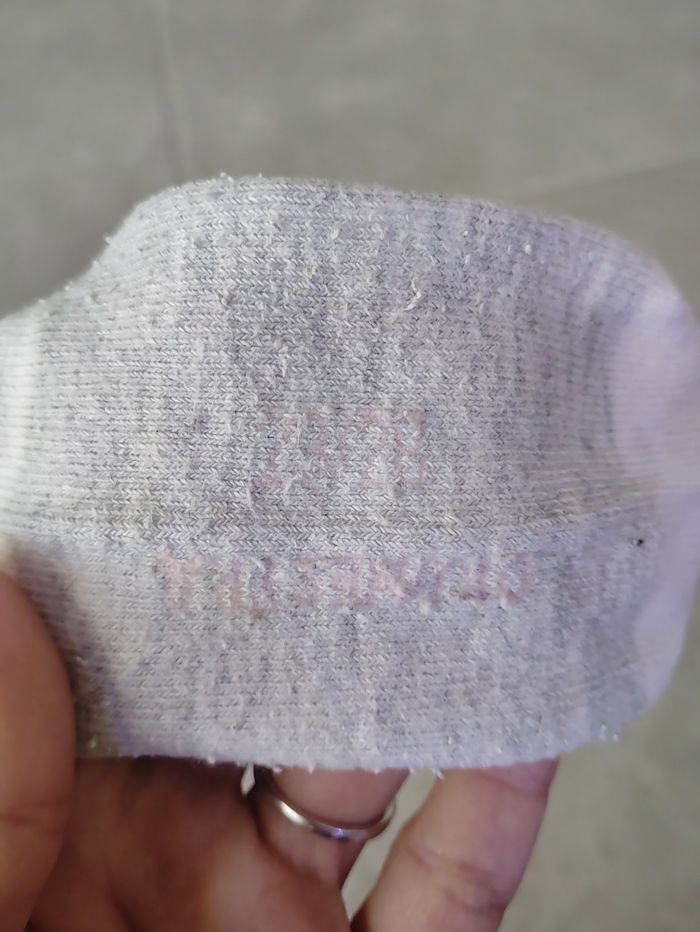 Un collant et une paire de chaussettes - photo numéro 6