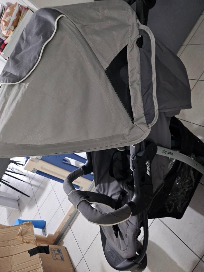 Poussette simple 3 roues - photo numéro 8