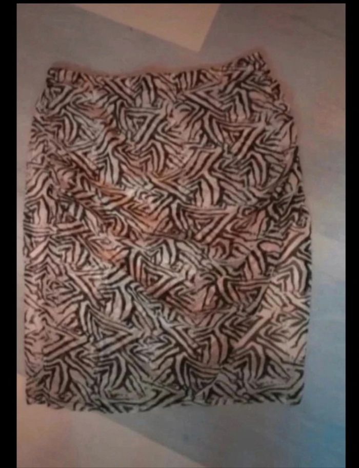 Jupe crayon zébrées T38