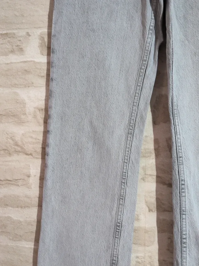 Jean Stradivarius – Taille 34 – Gris tendance - photo numéro 2