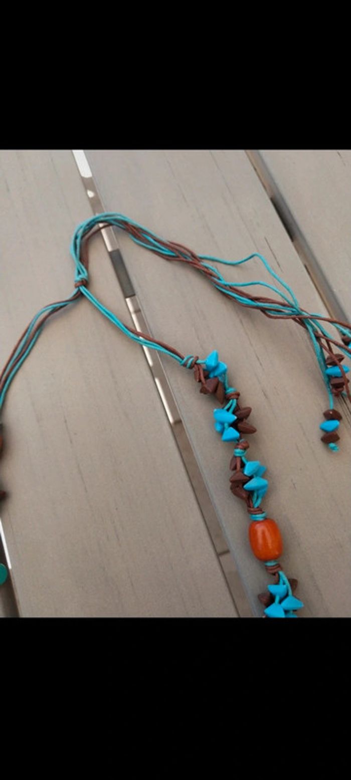 Collier complètement neuf - photo numéro 3
