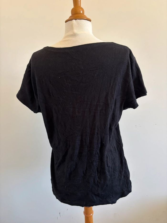 T-shirt col V noir basique - photo numéro 5