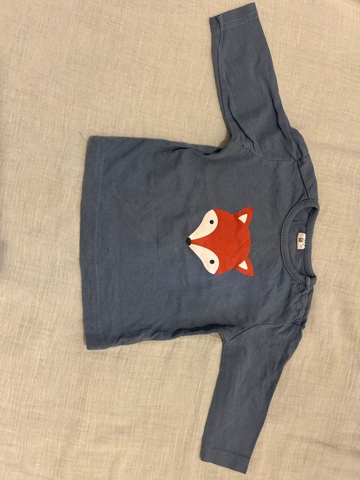 Lot 5 t-shirt et 2 chemises - 6 mois - photo numéro 8