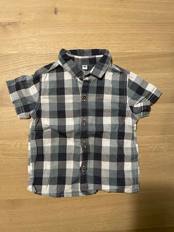 Chemise manches courtes à boutons sans marque 18 mois