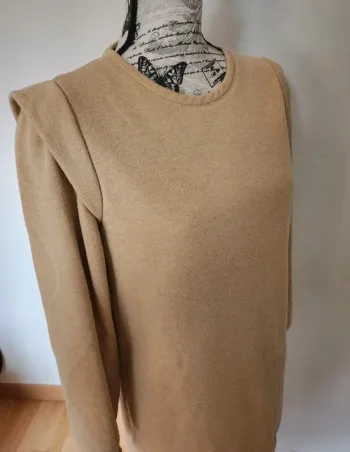 Robe pull camel Camaïeu manches longues T.42