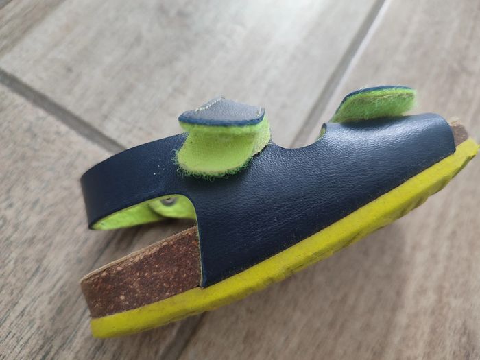 Chaussures bébé - photo numéro 3