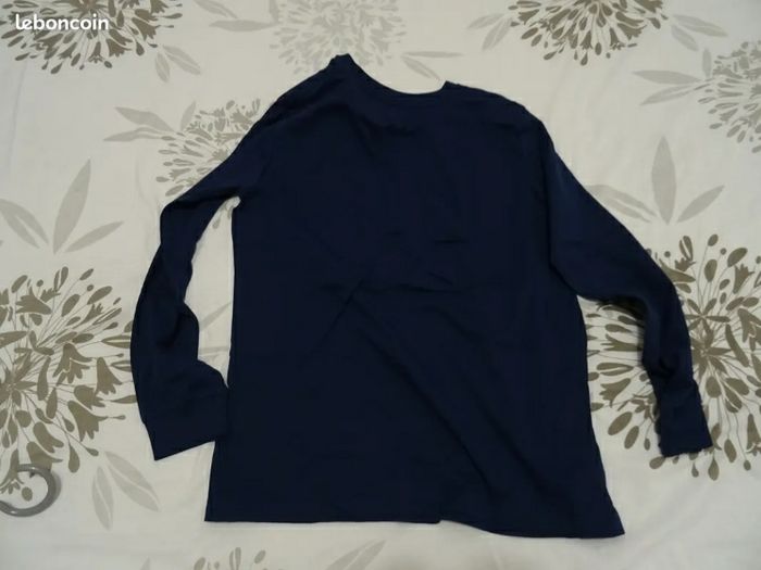 T-shirt manches longues

NEUF  DC Shoes  14 ans - photo numéro 4