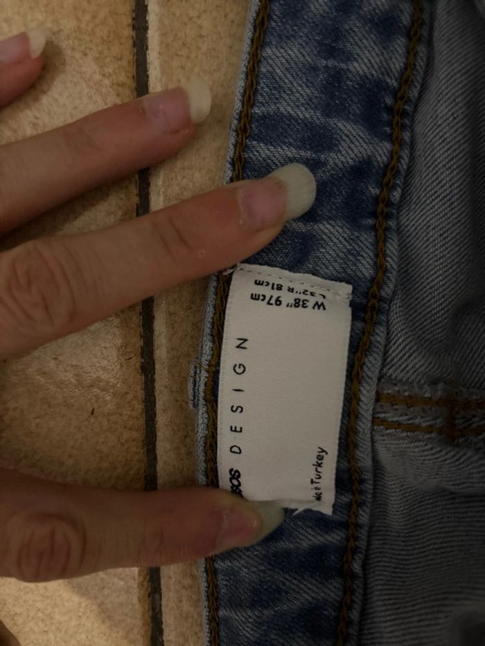 Pantalon en jean à trou - photo numéro 3