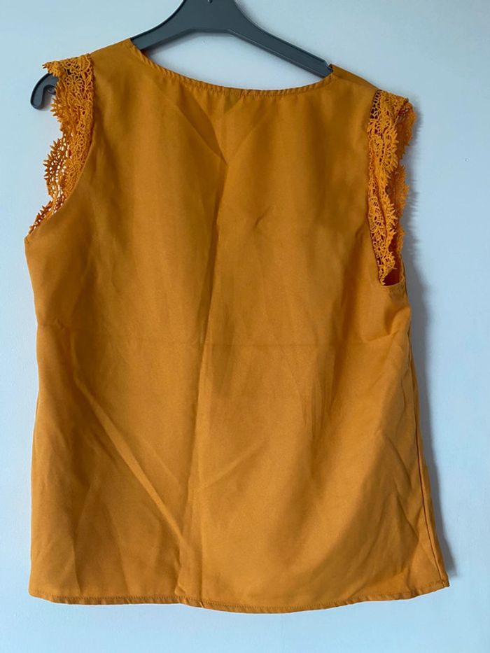 Tee shirt moutarde - photo numéro 2