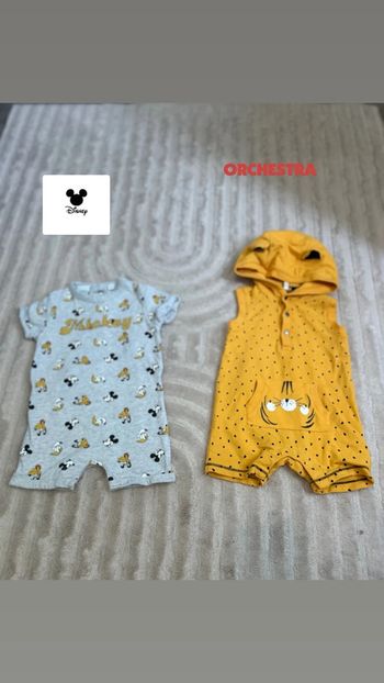 Lot de 2 combinaison taille 6 mois