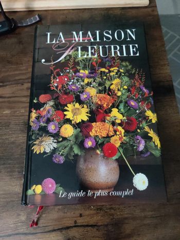 Livre guide des fleurs et des plantes